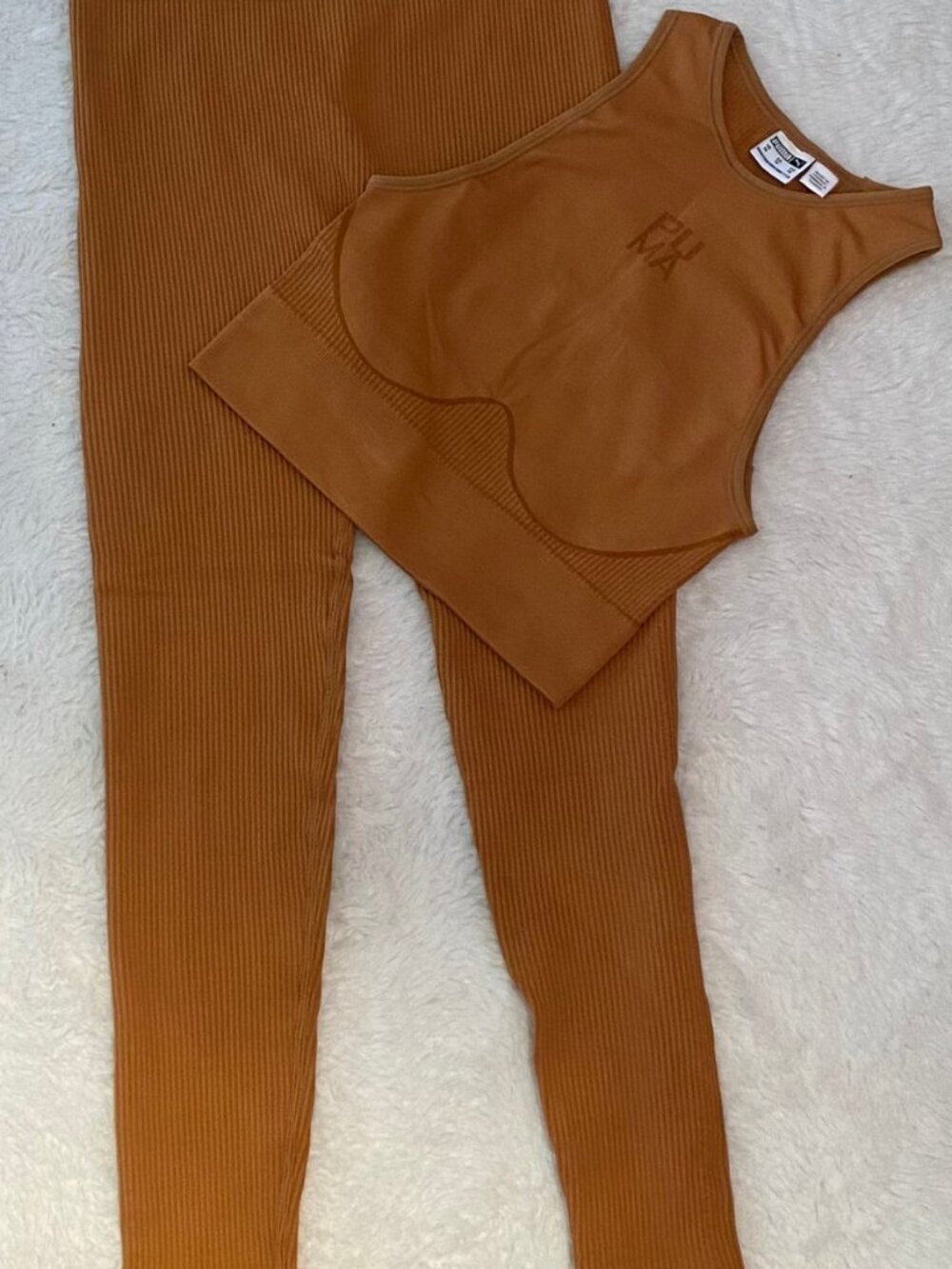 PUMA Seamless Ribbed Workout Set High Neck Crop Top Leggings Tan XS